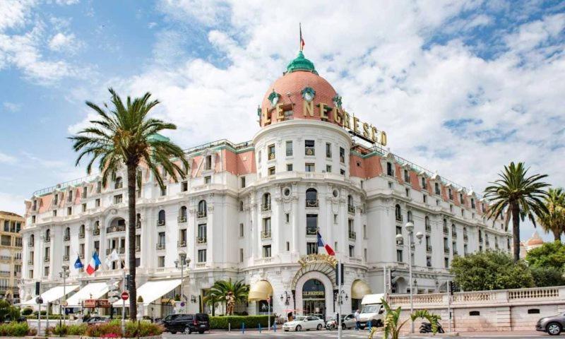 A Luxurious With Ac On Promenade Des * Nizza